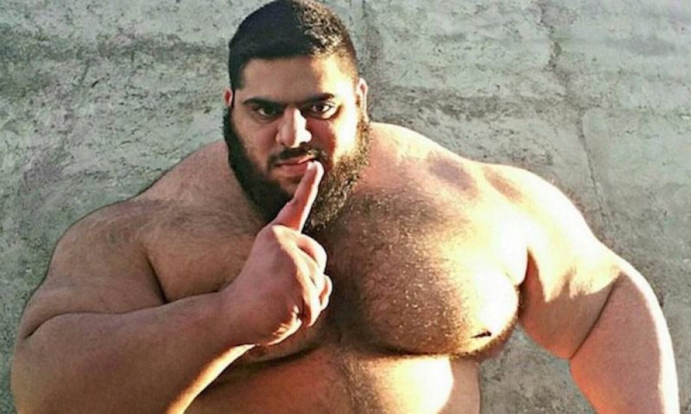 Hulk de Iran a fost umilit în ring, la debut. Iranienii sunt revoltați: „Ne-a făcut de râs”