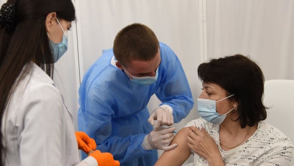 Câte doze de vaccin s-au administrat în TOTAL în Republica Moldova. În ultimele 24 de ore s-au imunizat 10 309 de moldoveni