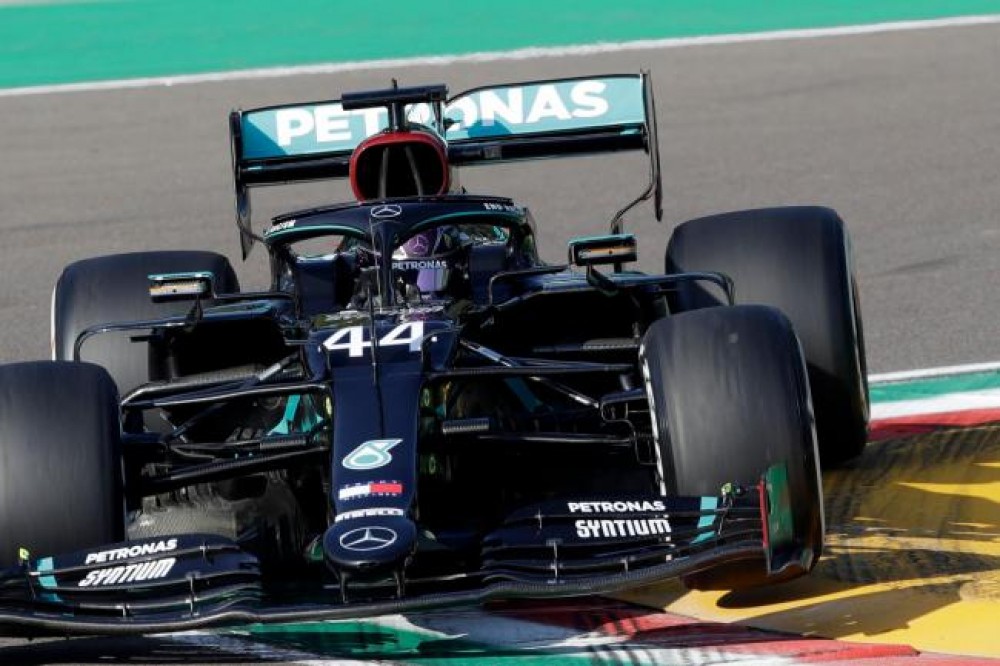 Pilotul britanic Lewis Hamilton cel mai rapid în antrenamentele libere din cadrul Grand Prix al regiunii Emilia-Romagna