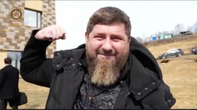 Ramzan Kadîrov demonstrează că „nu-i pe moarte” ridicând haltere în sala de sport