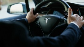Tesla vrea să lanseze cea mai ieftină mașină electrică