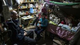Orașul apocaliptic din Ucraina unde spionii lui Putin împart copiilor dulciuri otrăvite