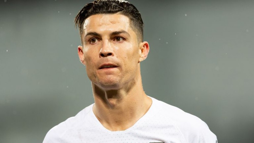 Ultima Oră // Cristiano Ronaldo infectat cu noul Coronavirus. A fost testat înaintea disputei dintre Portugalia și Suedia