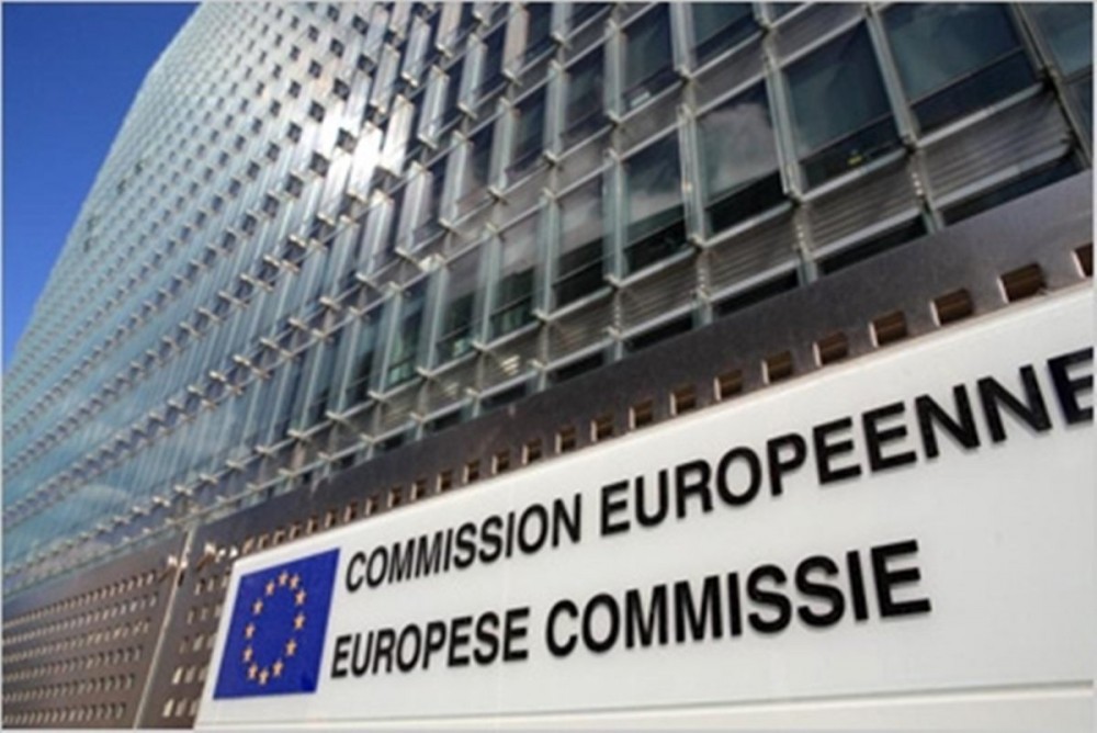 Comisia Europeană anunţă crearea unor centre naţionale de verificare a informaţiilor