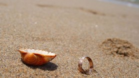 FOTO // Descoperire miraculoasă: Și-a recuperat inelul pierdut pe o plajă din SUA în urmă cu 51 de ani