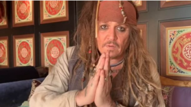 Johnny Depp reia rolul din Pirații din Caraibe pentru a îndeplini dorința unui băiat bolnav în fază terminală