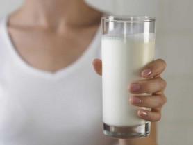 Doctorii bat alarma: De ce nu este bine să bei lapte dimineața