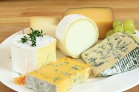 Cât de sănătoasă este brânza cu mucegai? Care sunt cele mai scumpe tipuri