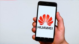 Huawei pierde tot mai mult teren din cauza crizei globale de cipuri și a sancțiunilor impuse de SUA